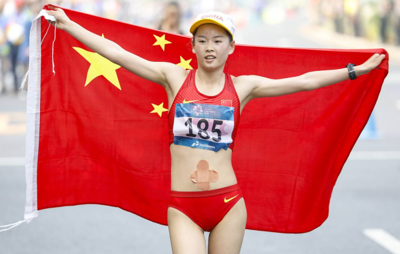 Китаянка Ян Цзяюй установила мировой рекорд в спортивной ходьбе на 20 км  