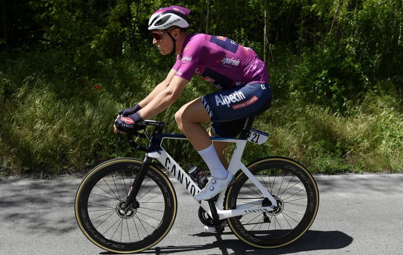 Бельгийский велогонщик Мерлир стал победителем третьего этапа "Тур де Франс"


