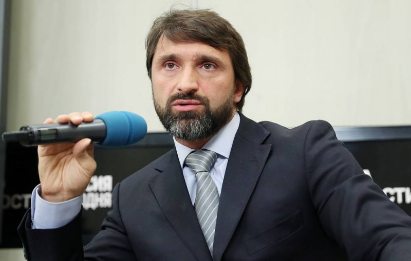 Максим Агапитов временно возглавил Европейскую федерацию тяжелой атлетики  